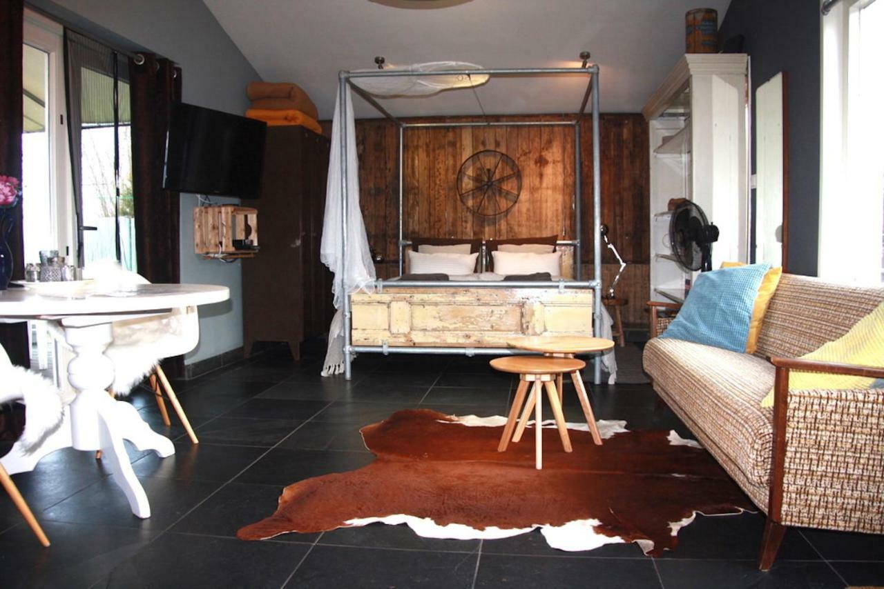 Garden House, Private Studio Apartment With Wifi And Free Parking For 1 Car Weesp Exterior foto